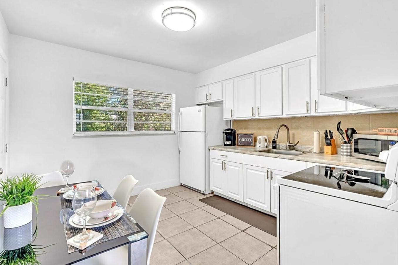 Modern 2Br Oasis Mins To Beach & Casino Db2 Dania Beach Luaran gambar